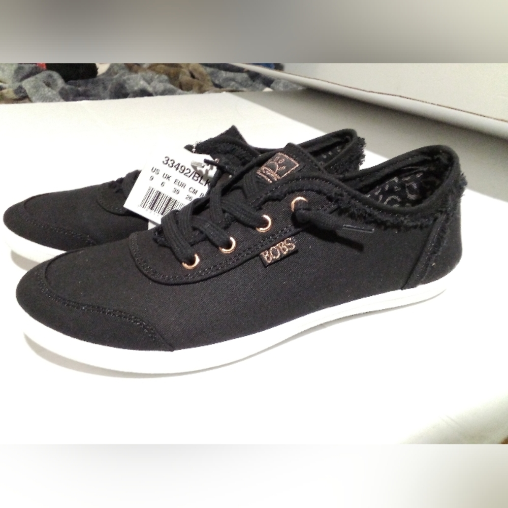 🖤BOB'S BY SKECHERS SLIP INS BLACK TENNIS SHOES COMFORT SIZE 9.5